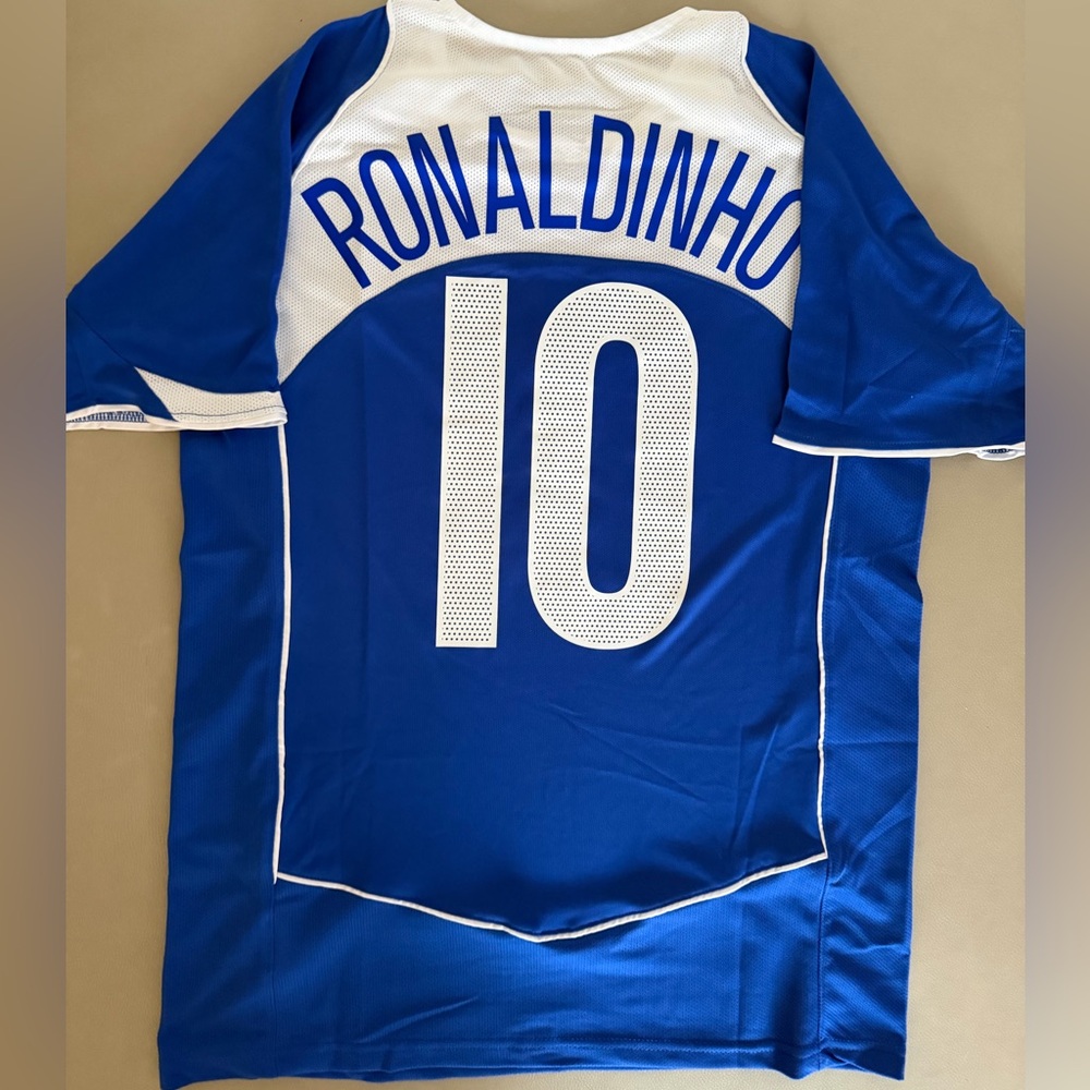 Ronaldinho Brasil retro jersey